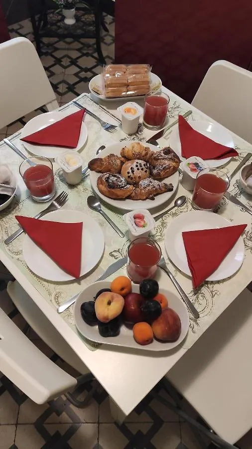 Central Suites CTA Bed and breakfast